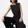 Dames T-shirt van crêpe jersey met boothals en zonder mouwen
