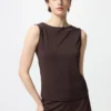 Dames T-shirt van crêpe jersey met boothals en zonder mouwen