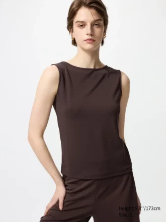 Dames T-shirt van crêpe jersey met boothals en zonder mouwen