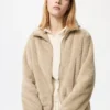 Damesjas met volledige ritssluiting van donzig fleece