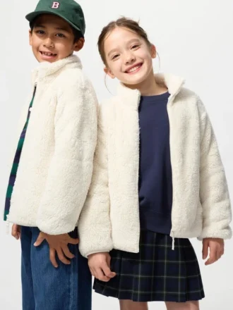 Kinderjas met volledige ritssluiting van pluizig fleece