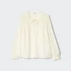 Lichte katoenen blouse met plooien voor dames