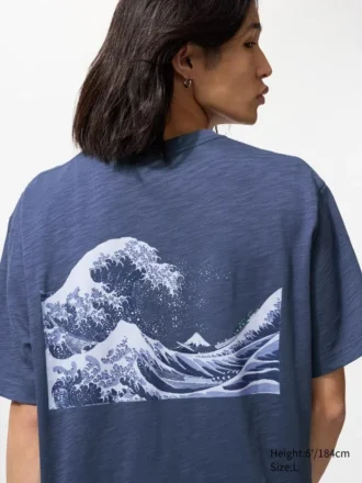 Unisex Ukiyo-E Blue UT T-shirt met print