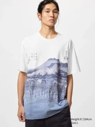 Unisex Ukiyo-E Blue UT T-shirt met print